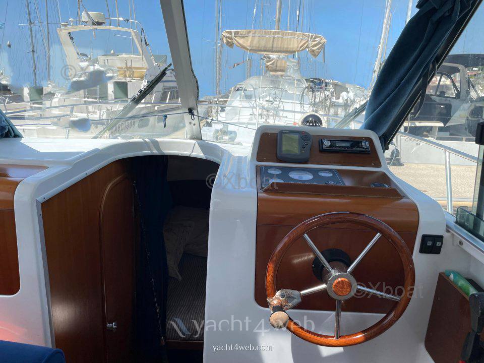 Beneteau Antares 760