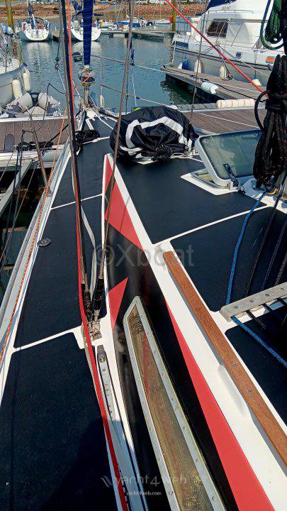 Beneteau First 375
