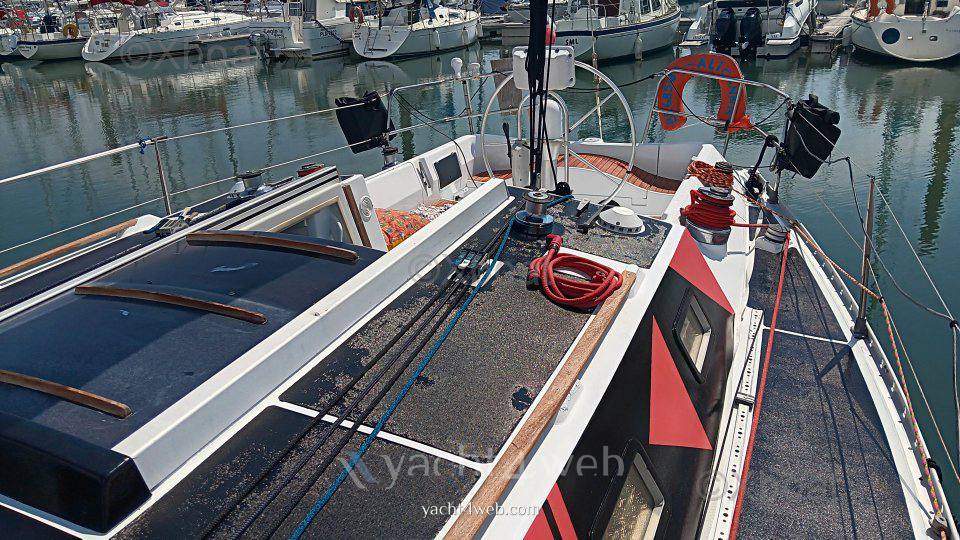 Beneteau First 375