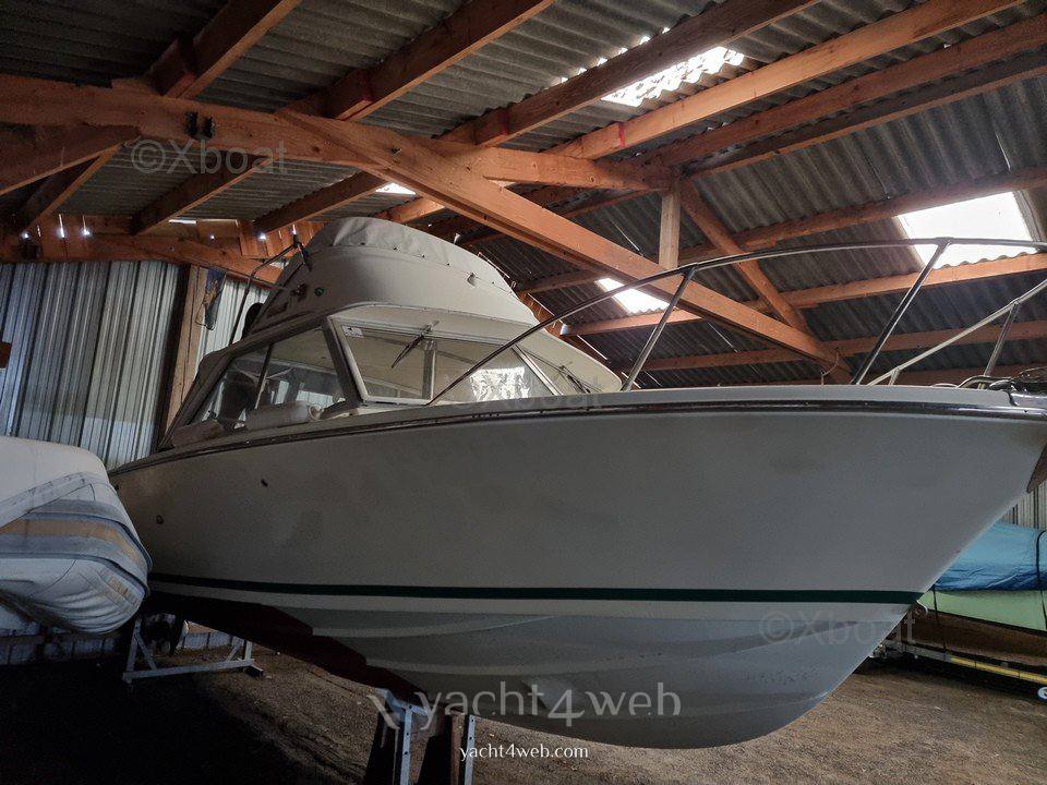 Bertram Riva 25 sport fisherman