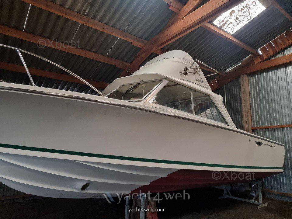 Bertram Riva 25 sport fisherman