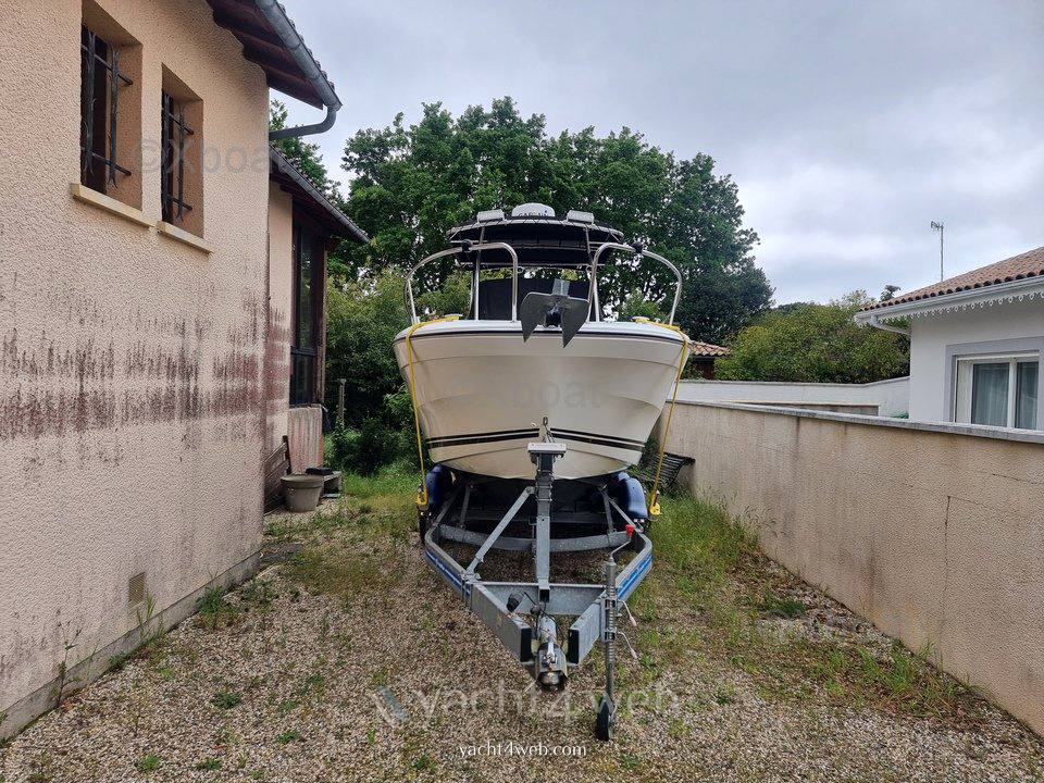 Jeanneau Cap camarat 7.5 cc