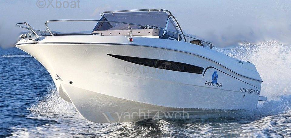 Pacific craft 700 sun cruiser