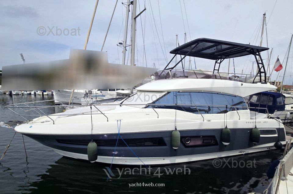 Prestige 460 flybridge