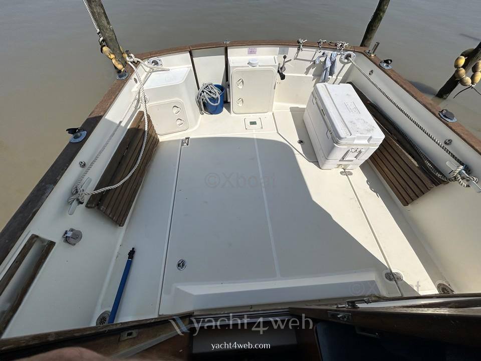 Rhea 28 timonier