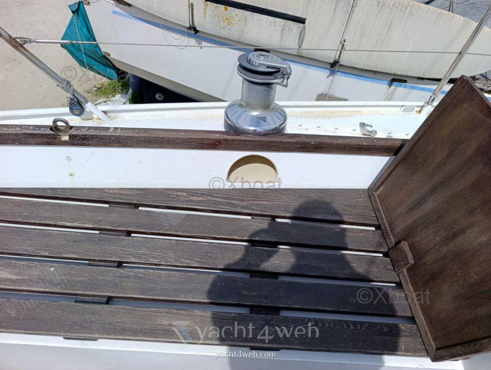 Al custom Steel blue water