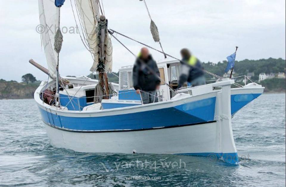 Chantier terrizzano Pointu mediterraneen voilier aurique