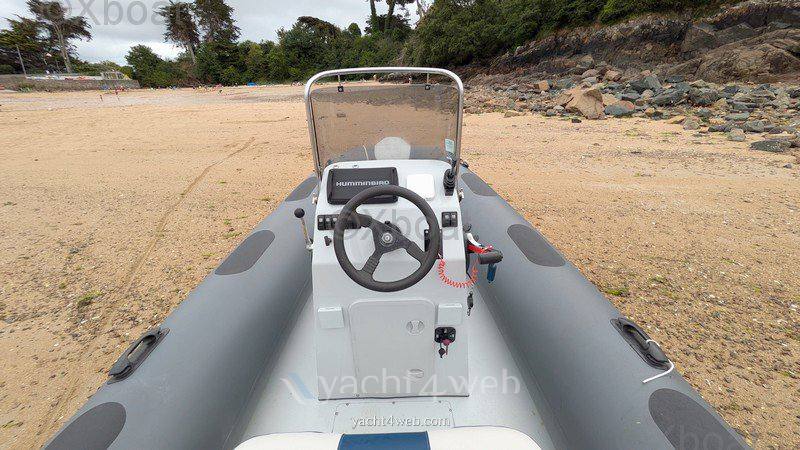 Sealegs Amphibious rib 5.6