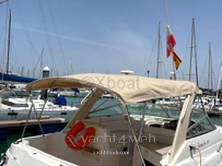 Rinker 30 fiesta vee