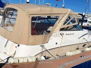 Rinker Fiesta vee 300