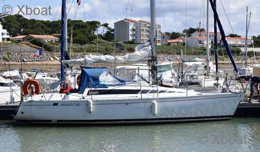 BENETEAU BENETEAU FIRST 29 DL