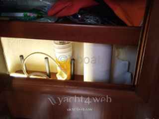 Beneteau Oceanis 323 - Photo 7