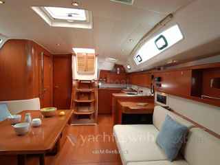 Beneteau Oceanis 43 - Photo 7
