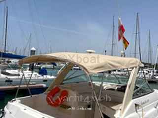 Rinker Fiesta vee 300 от 2005