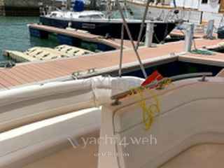 Rinker Fiesta vee 300 от 2005