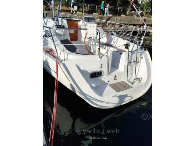 Beneteau Oceanis 323