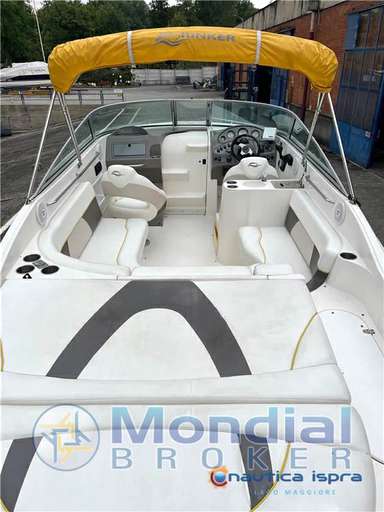 Rinker Rinker Captiva 262 cuddy