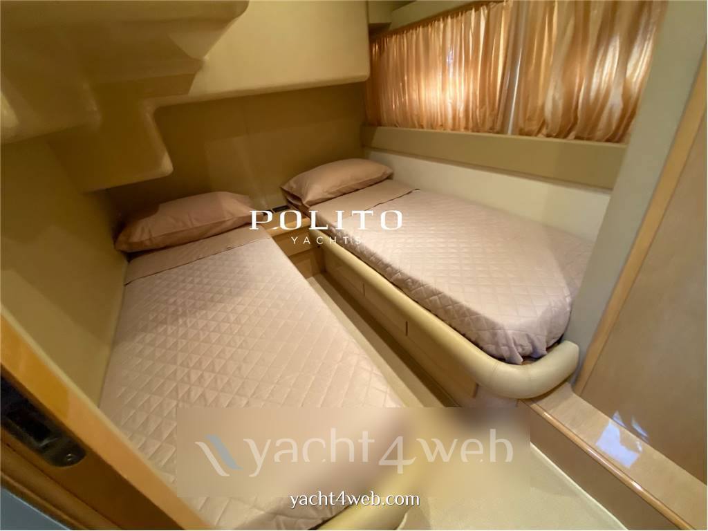 Ferretti 460 Cuddy Cabin verwendet