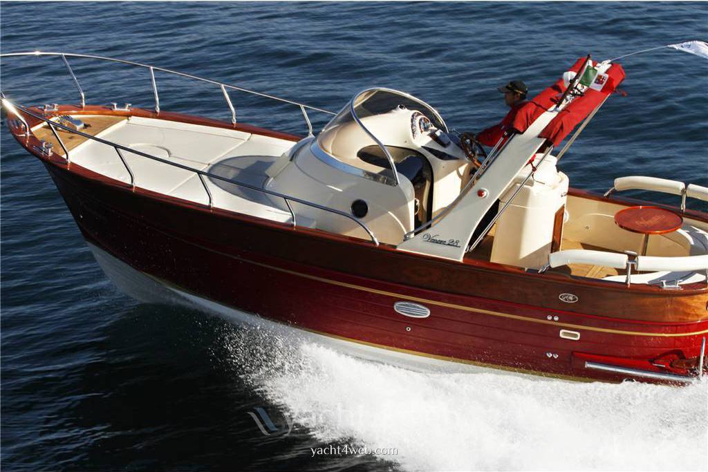 Cantieri venere 28 Venere 28 flash Barco de motor usado para venta