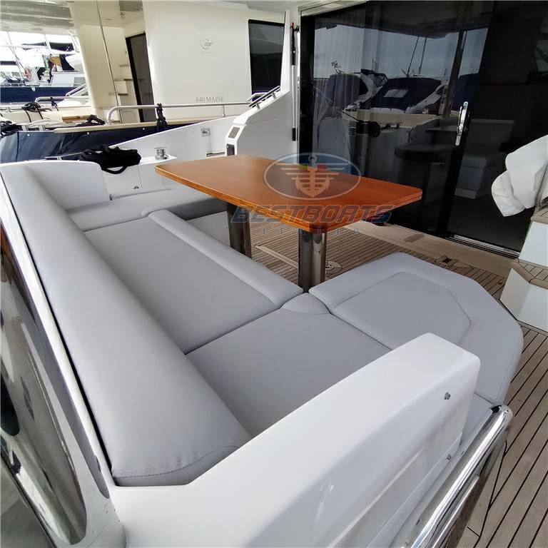 Azimut 60 fly