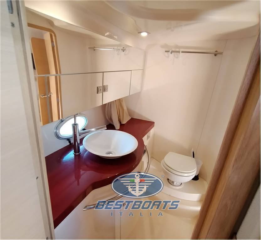 Sessa marine C 35 con cabine chiuse