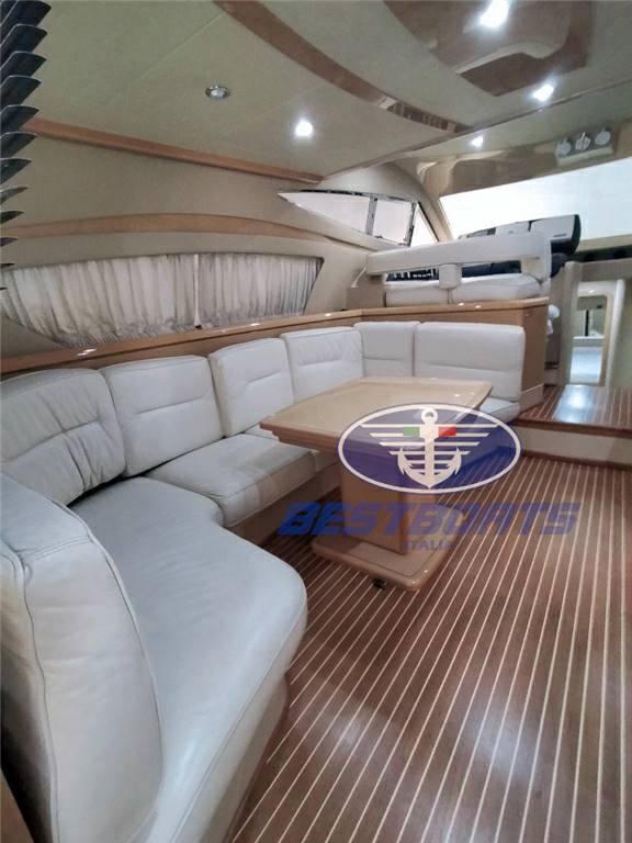 Ferretti 460 فليبريدجي