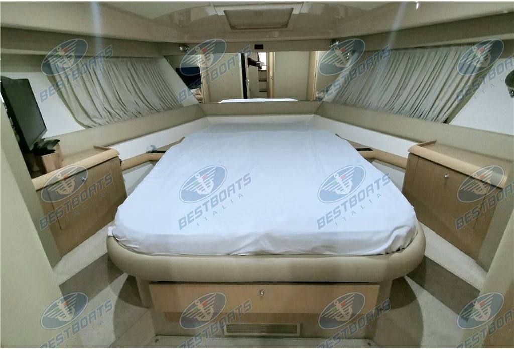 Ferretti 460 فليبريدجي يستخدم