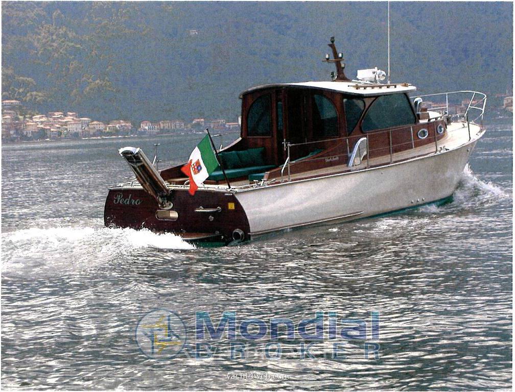 Colombo Leopoldo Lobster 38 Моторная лодка используется для продажи