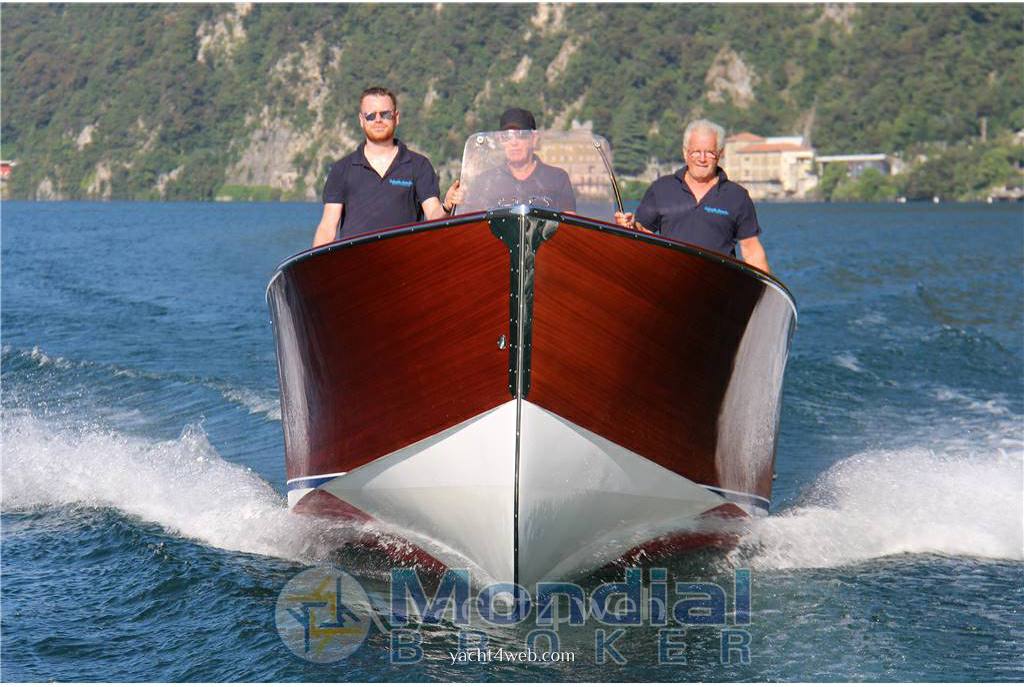 Colombo Leopoldo Poldo 23' motor boat