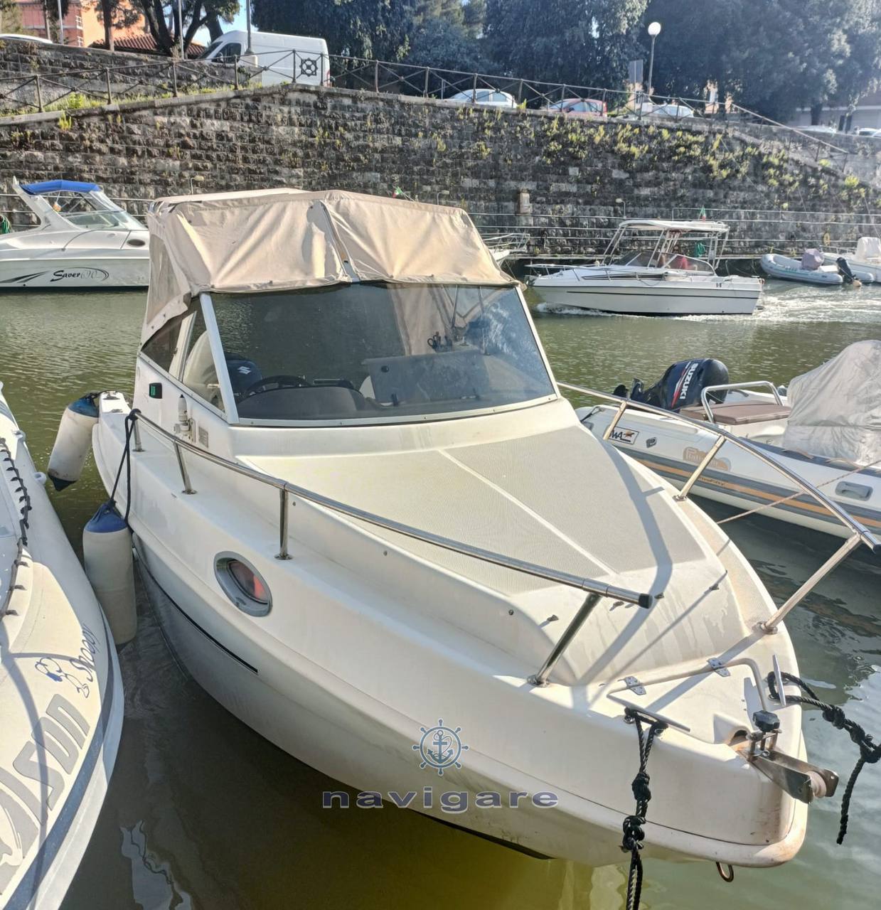 Saver Manta 600 cabin fisher 照片