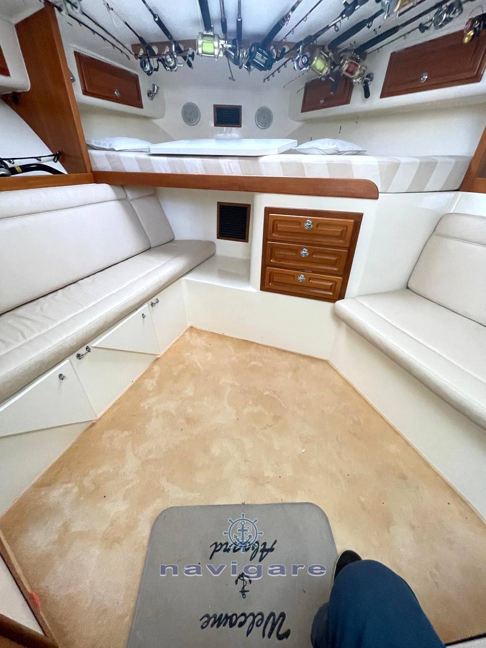 Carolina classic Cc 32 قارب بمحرك مستعملة للبيع