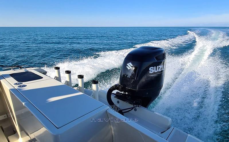 Tuccoli marine T250 vm Cruzador de dia Novo