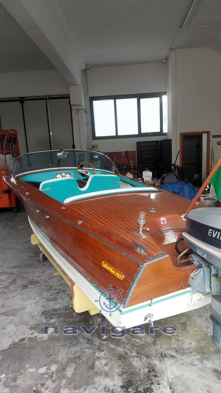 Colombo Super indios 18 motor boat