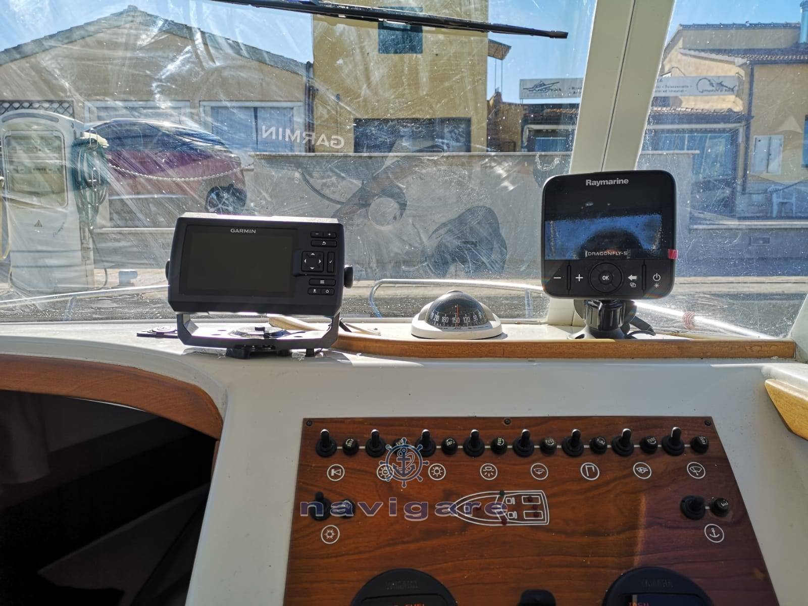 Saver Manta 21 fisher de luxe barca a motore