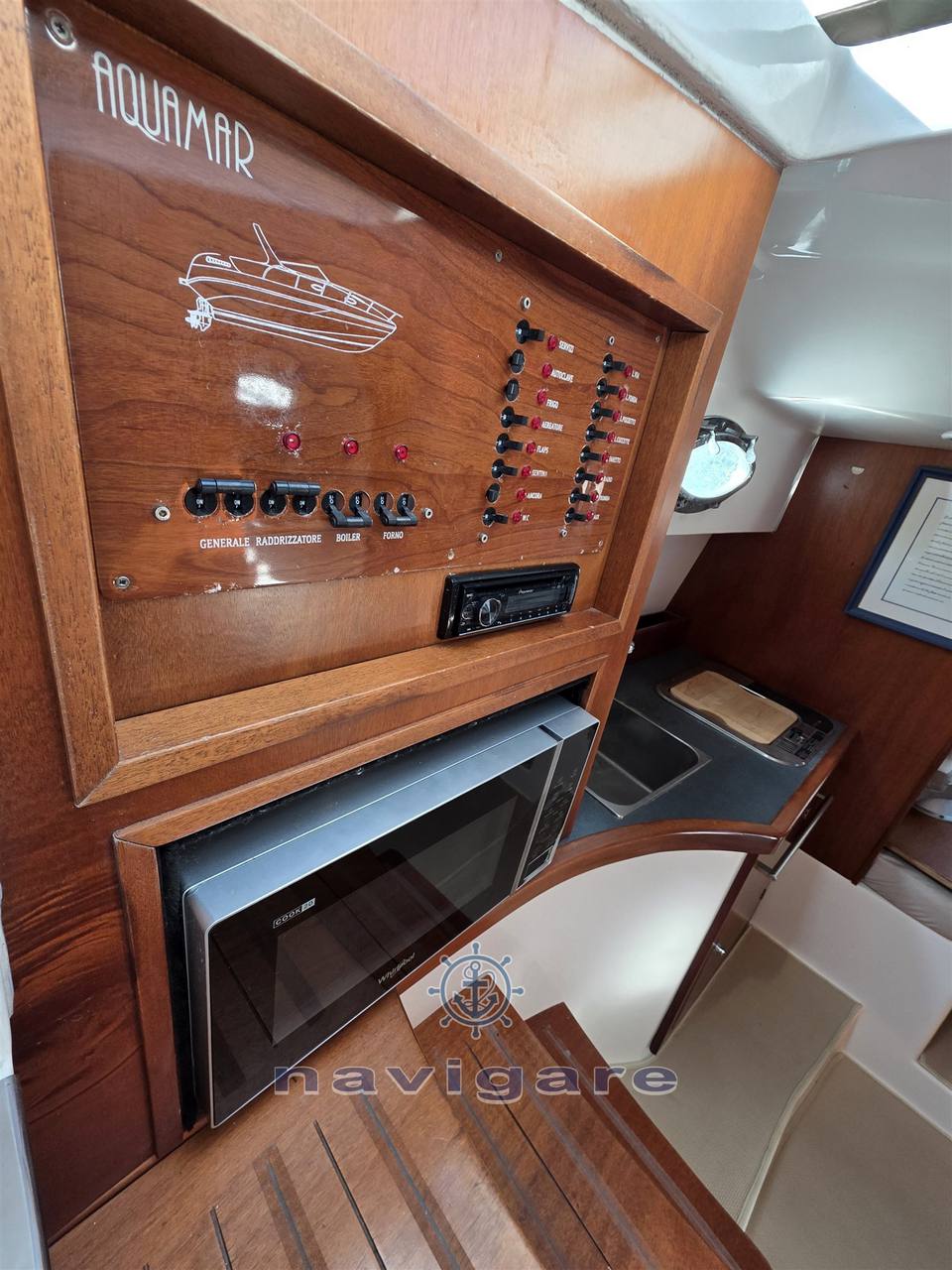 Aquamar 28.5 Моторная лодка используется для продажи