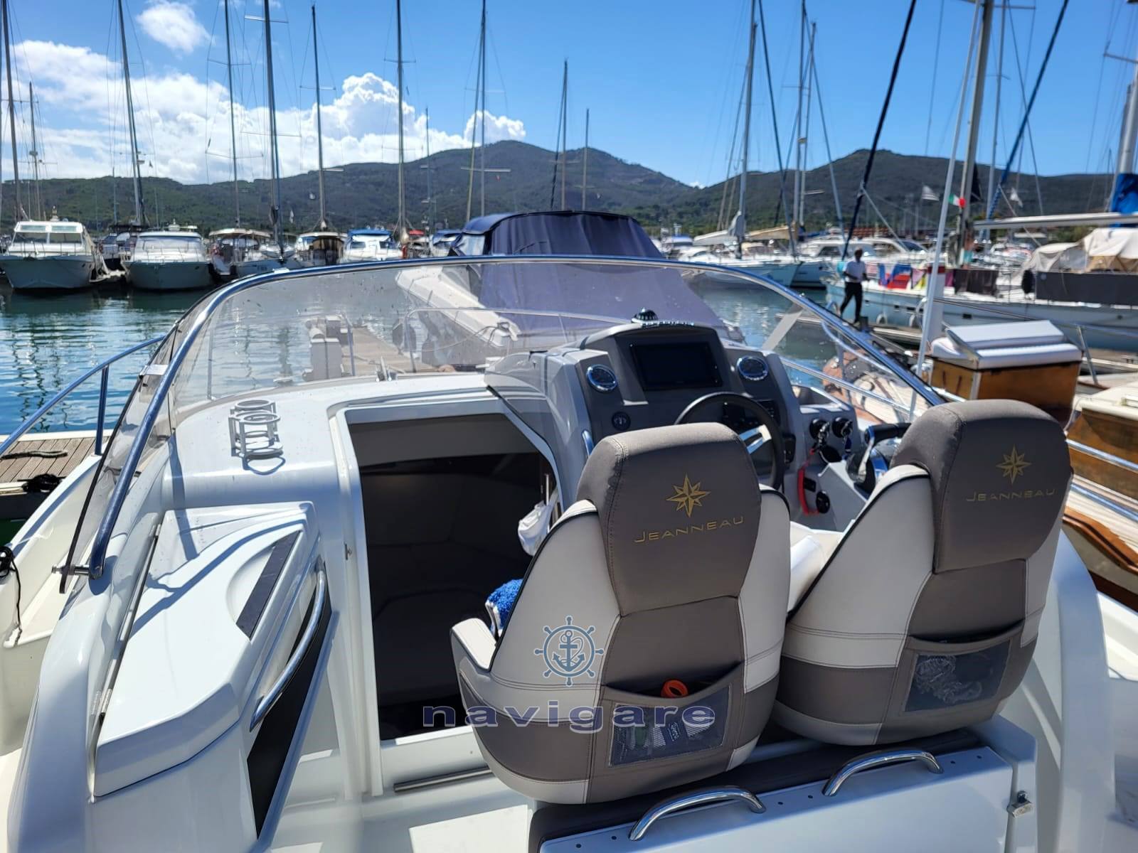 Jeanneau Cap camarat 8.5 wa 一天巡洋舰