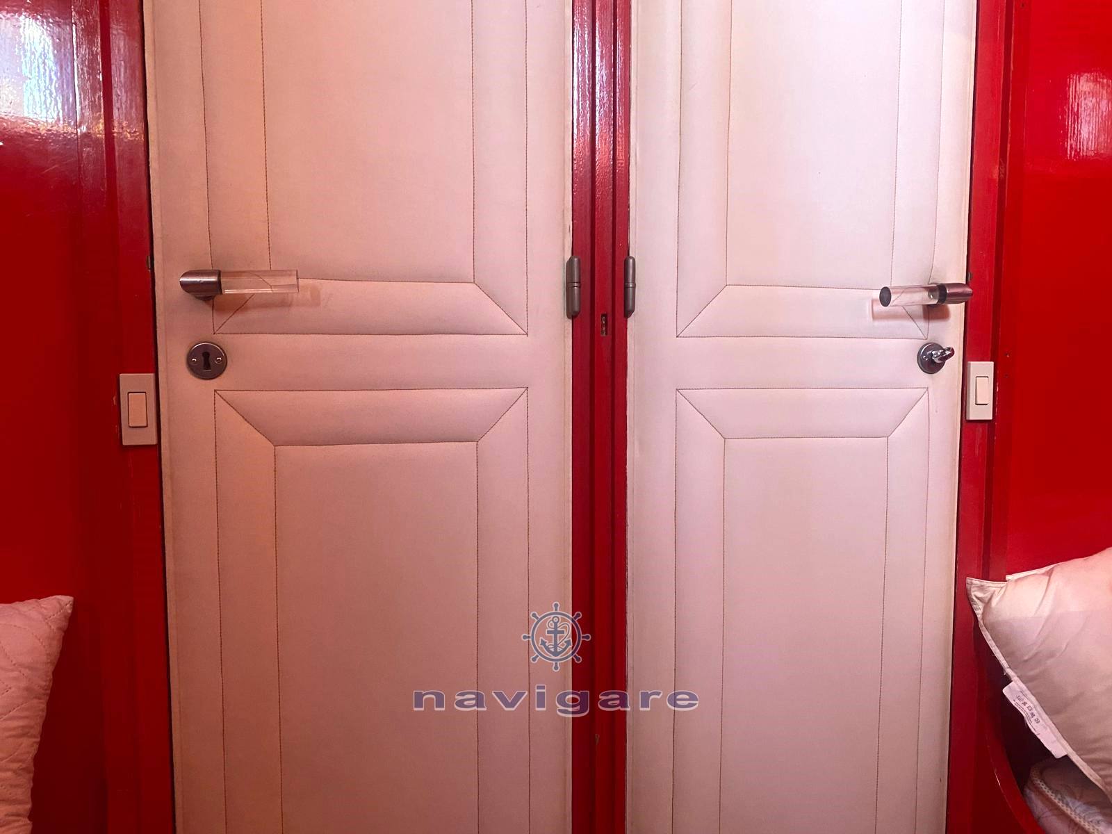 Cantieri di pisa Kitalpha Barco de motor usado para venta