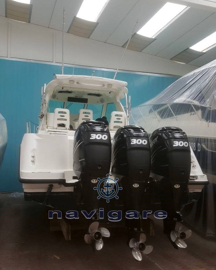 Boston whaler 345 conquest Barca a motore usata in vendita
