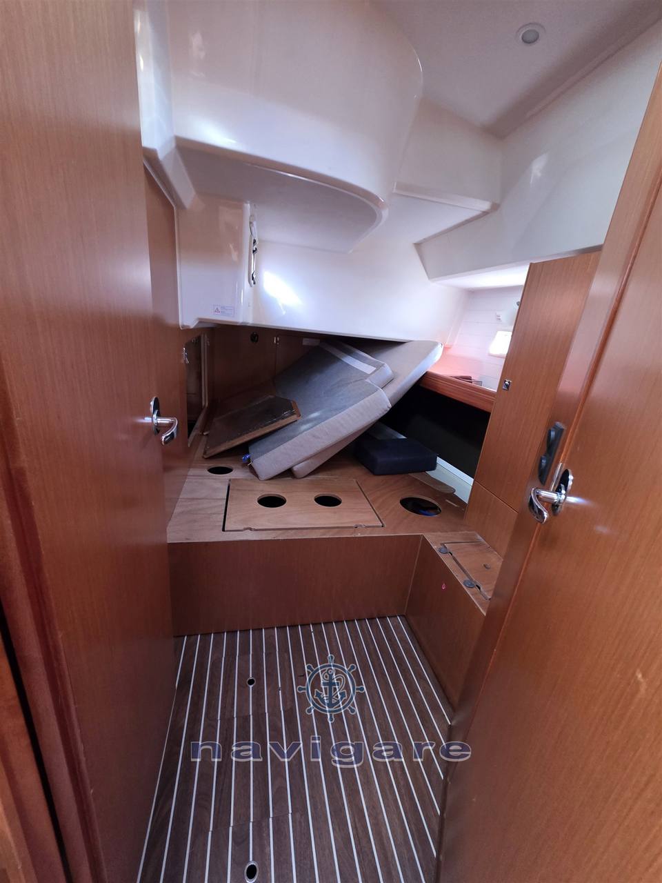 Bavaria 46 cruiser القوارب الشراعية