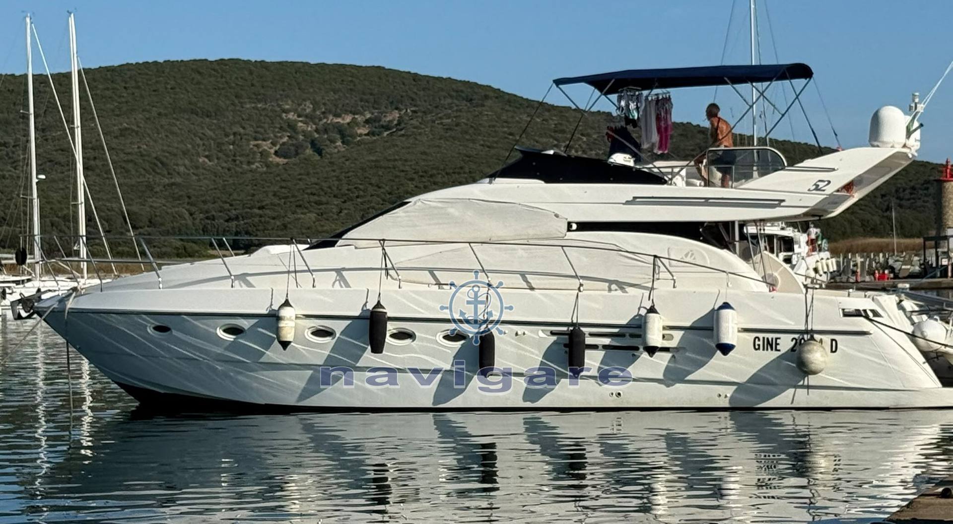 Azimut Az 52 
