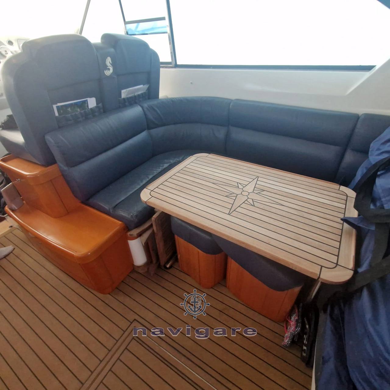 Beneteau Antares 12 fly sport motor boat