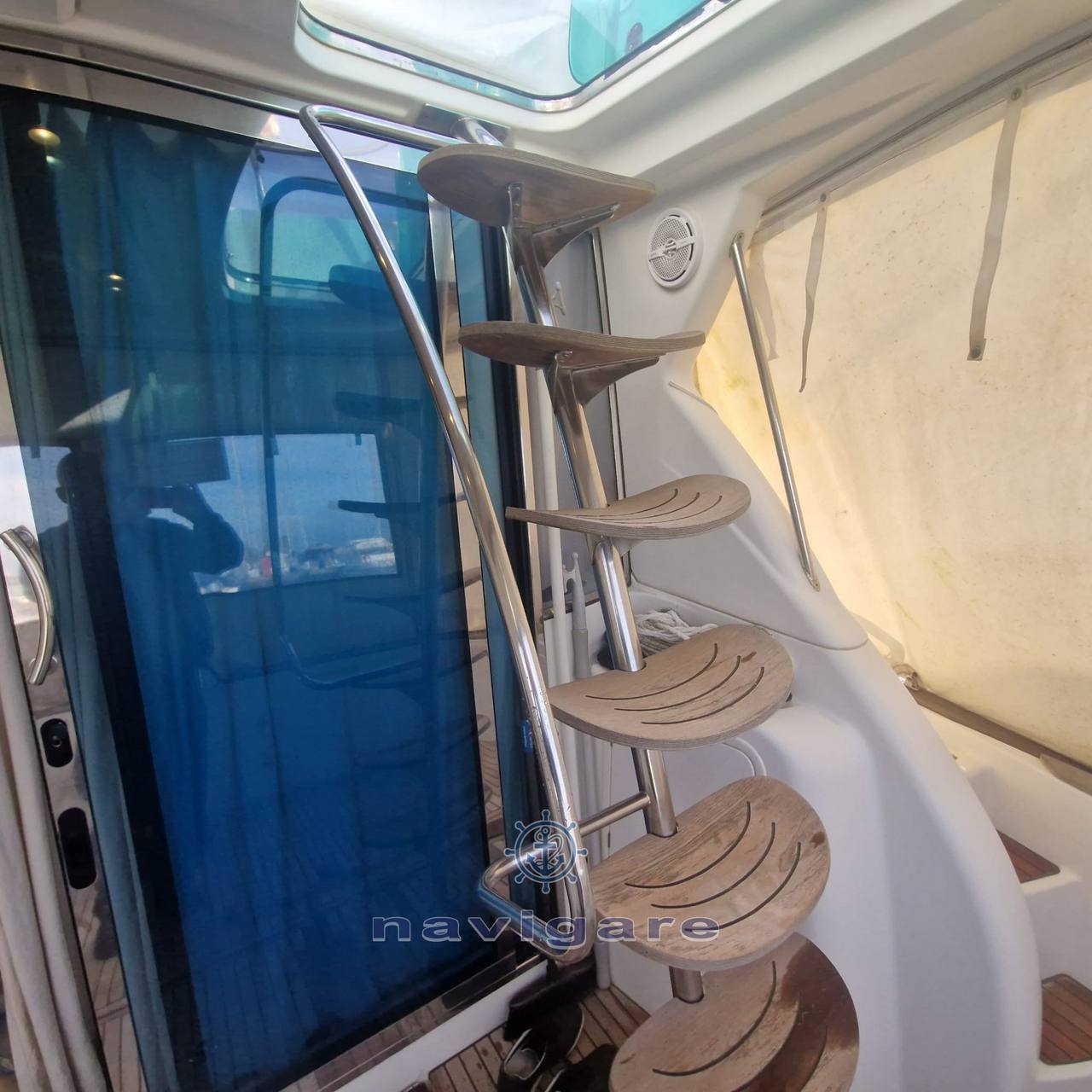 Beneteau Antares 12 fly sport Photo