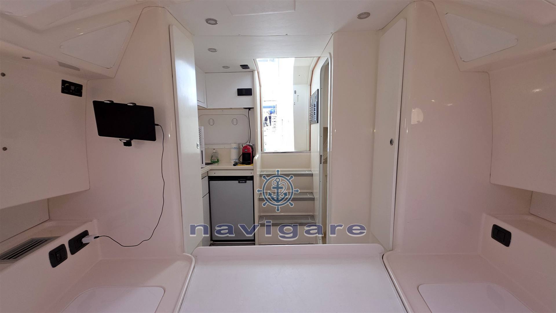 Cayman 30 wa barco a motor
