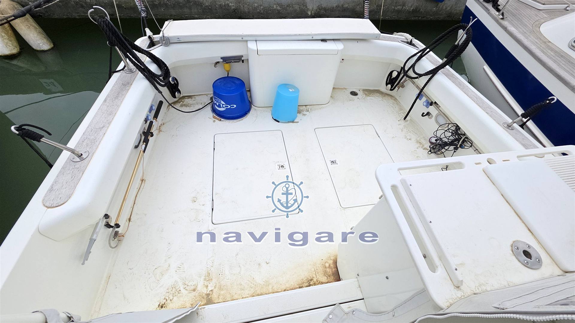 Cayman 30 wa barco a motor