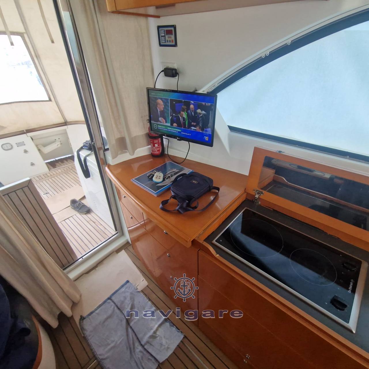 Beneteau Antares 12 fly sport فليبريدجي