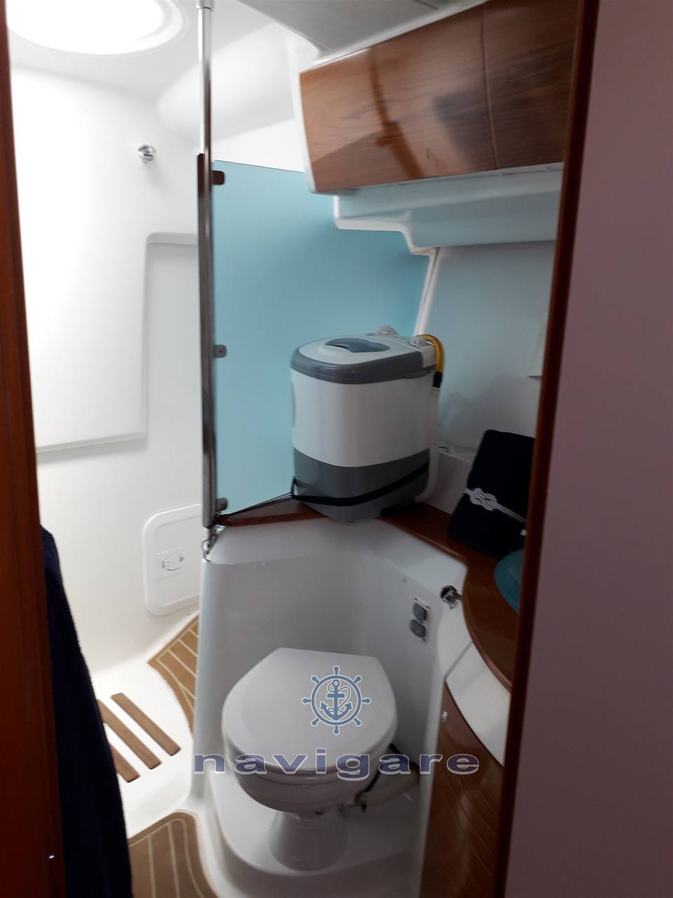 Beneteau Antares 12 fly sport فليبريدجي يستخدم