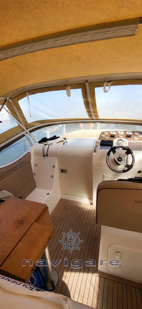 Manò marine 24,50 cabin التعبير عن كروزر يستخدم