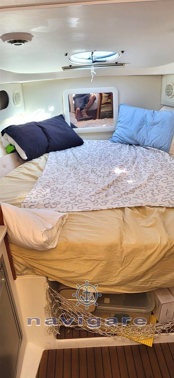 Manò marine 24,50 cabin التعبير عن كروزر