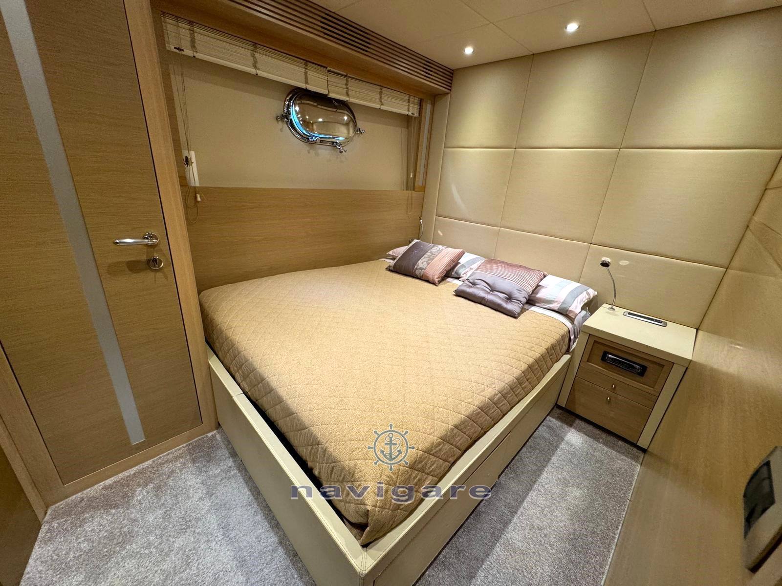 Tecnomar Velvet 83 قارب بمحرك