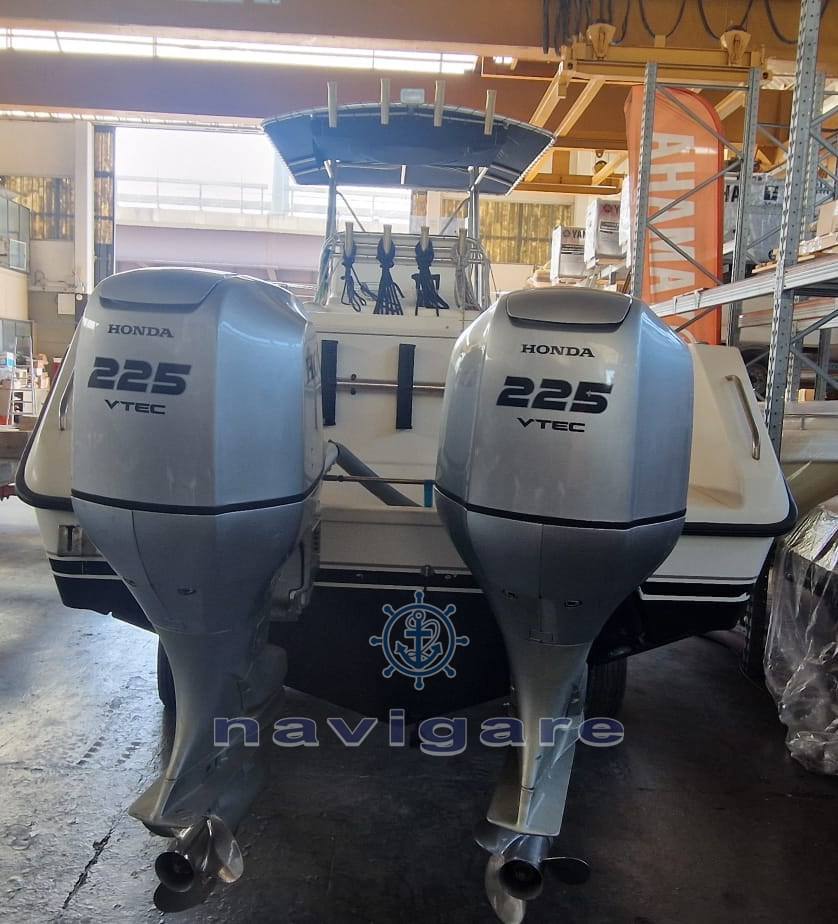 Pursuit 2870 center console usado